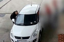 Mất ô tô trong vài giây, chủ xe sững sờ trước thủ đoạn trắng trợn của tên trộm