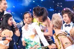 Phía cố ca sĩ Phi Nhung trả lại tiền cho Hồ Văn Cường