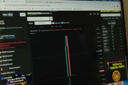 Loại coin ăn theo 'Squid Game' giảm giá hơn 3.500 lần trong một ngày