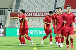 Việt Nam vs Oman: Cô đơn như HLV Park Hang Seo
