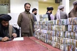 Nguồn gốc 18 triệu USD Taliban chuyển cho Bộ Tài chính