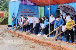Khởi công xây dựng nhà 'Mái ấm tình thương'