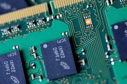 'Cú sốc' chất bán dẫn và tương lai mơ hồ ngành sản xuất chip ở Trung Quốc