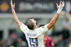 Karim Benzema: Một kiệt tác của bảo tàng Louvre...
