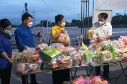 'Đi giữa yêu thương, đùm bọc của đồng bào cả nước, xúc động lắm'