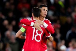 Đội hình ngôi sao được đề cử danh hiệu Quả bóng Vàng 2021: Mbappe vắng mặt