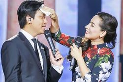 Vì sao ca sĩ Mạnh Quỳnh tự nhận bản thân vô dụng trong tang lễ của Phi Nhung?