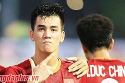 Tiến Linh cân bằng kỷ lục ghi bàn của Lê Công Vinh ở vòng loại World Cup