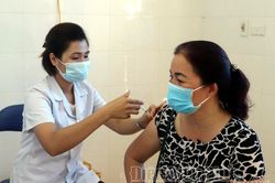 Tăng tốc độ và diện bao phủ tiêm vắc xin phòng Covid-19