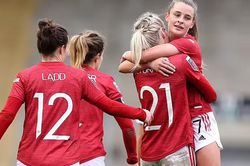 Con gái Solskjaer chuẩn bị ra mắt MU