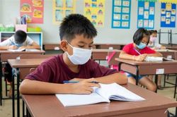 Trung Quốc: Cần cải thiện chất lượng sách giáo khoa