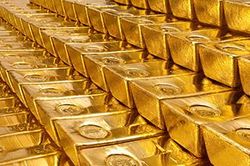 Giá vàng thế giới 14/10: Tăng 2% khi đồng đô la giảm