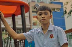 Netizen chỉ ra lỗi sai trong danh sách hơn 300 buổi diễn của Hồ Văn Cường