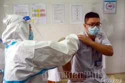 Nỗ lực hướng tới miễn dịch cộng đồng