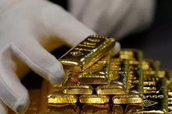 Giá vàng tăng vọt lên sát ngưỡng 1.800 USD/ounce
