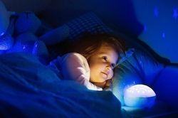 Bé gái 7 tuổi dậy thì sớm, nguyên nhân khiến bố mẹ sốc