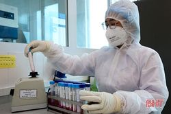 Ngày 15/10, Hà Tĩnh có 4 người trong một gia đình mắc COVID-19, đã được cách ly