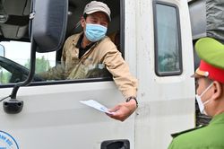 Hải Phòng và các tỉnh lân cận nới lỏng kiểm soát dịch khác nhau