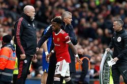 Fred ám chỉ Solskjaer sử dụng mình sai vị trí tại MU
