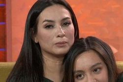 'Tang lễ Phi Nhung lớn nhất với nghệ sĩ hải ngoại, từng dòng người đến tiễn biệt'