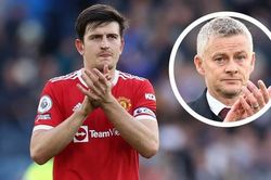 HLV MU Solskjaer đã sai lầm khi để Maguire đá chính?