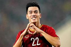 Nguyễn Tiến Linh là cầu thủ xuất sắc nhất tháng 10 vòng loại World Cup 2022