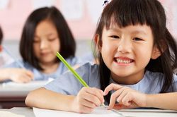 Học sinh lớp 1 thẳng thắn 'tố giác' cô giáo trong bài văn, lời hồi đáp của cô mới là điều gây chú ý