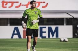 FIFA xử thua Muangthong trong vụ kiện Văn Lâm và Cerezo Osaka