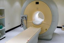 Chụp cộng hưởng từ, bệnh nhân chết tức tưởi vì sự cố bất ngờ