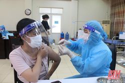 Điều chỉnh đối tượng tiêm chủng trong kế hoạch triển khai chiến dịch tiêm vắc xin phòng COVID-19 đợt 10 năm 2021
