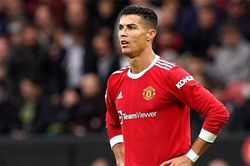 Barca, M.U đứng dậy hay chìm sâu?