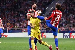 Griezmann bị đuổi vì tung chân đạp thẳng mặt Firmino sau khi lập cú đúp