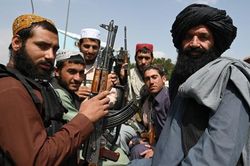 Taliban thưởng tiền mặt, đất đai cho gia đình những kẻ đánh bom liều chết