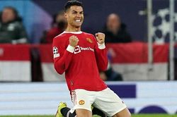MU: Ronaldo và đồng đội đã 'Cứu thầy'