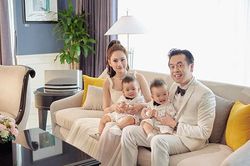 Cặp song sinh đáng yêu của Dương Khắc Linh - Sara Lưu hút lượng fan lớn