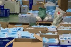 Đề xuất tạm ngừng kinh doanh tạm nhập, tái xuất khẩu trang, găng tay y tế