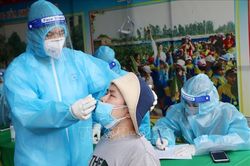 Phú Thọ khẩn trương xét nghiệm nhanh cho người dân