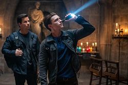 'Người Nhện' Tom Holland hóa thợ săn tìm kho báu trong phim mới