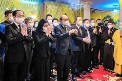 Chủ tịch nước Nguyễn Xuân Phúc viếng Đại lão Hòa thượng Thích Phổ Tuệ