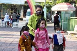 Y tế - Sức khỏe Tin tức y tế Phấn đấu đến năm 2025 tỷ số giới tính khi sinh dưới mức 109 bé trai/100 bé gái