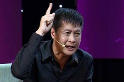 Đạo diễn Lê Hoàng gây tranh cãi: 'Con gái làm nghề nail, bán hàng online thì học vấn thấp'