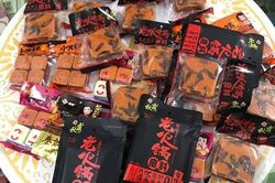 Cốt lẩu Trung Quốc tràn ngập, ngày chớm lạnh người Hà Nội ồ ạt mua