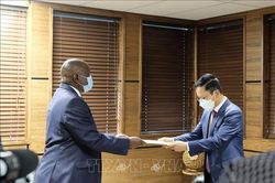 Việt Nam và Botswana cam kết thúc đẩy hợp tác song phương và đa phương