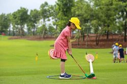 Người giàu luôn dốc tiền để bồi dưỡng con ở 2 lĩnh vực: Đứa trẻ lớn lên ưu tú toàn diện, trở thành người có địa vị trong xã hội