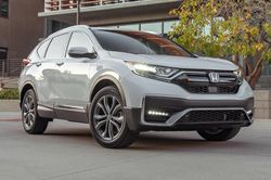Toyota là thương hiệu xe hơi có giá trị nhất năm 2021, Tesla tăng trưởng sốc