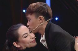 Xuất hiện clip cố ca sĩ Phi Nhung xin ý kiến Hồ Văn Cường lấy tiền để dành đi từ thiện miền Trung