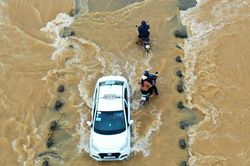 Mưa ở miền Trung có thể vượt 1.000 mm trong ít ngày tới