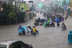 Bắc Bộ đêm và sáng trời rét; Trung Bộ, Bắc Tây Nguyên có nơi mưa rất to