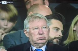 Sir Alex Ferguson không vui khi HLV Solskjaer sắp bị sa thải?