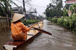 Áp thấp nhiệt đới khả năng thành bão gây mưa to ở miền Trung